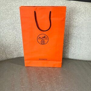 HERMES gift logo bag 17 x 11.5 x 4 inches (1 piece)